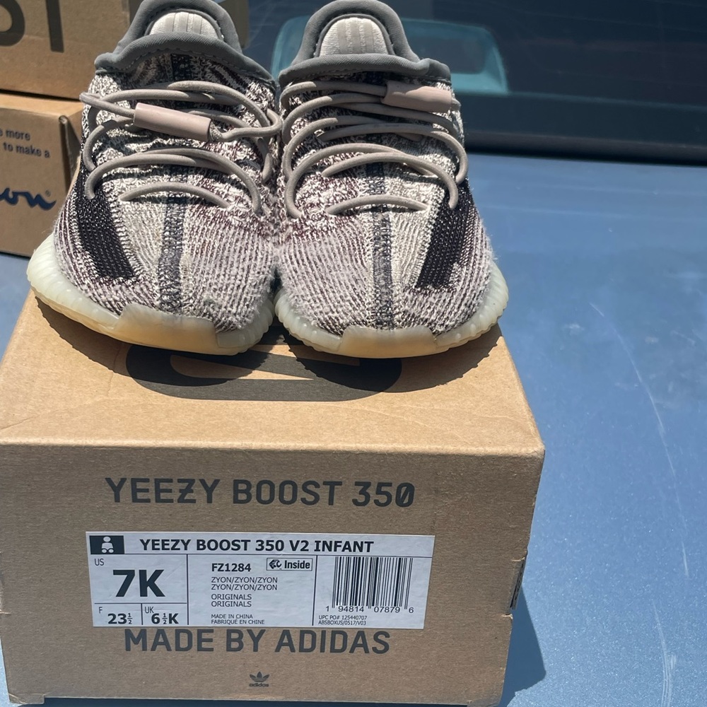 Yeezy 350 7k toddler